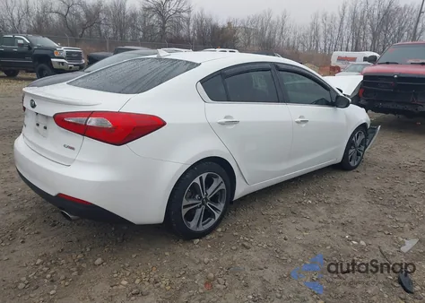 2016 Kia Forte Ex z USA, uszkodzony, nr VIN KNAFZ4A8XG5551431